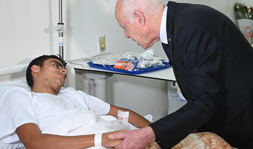 Tunus Cumhurbaşkanı Kays Said, Gazzeli yaralıları ziyaret etti: 'Nerede o bahsettikleri insancıl hukuk'