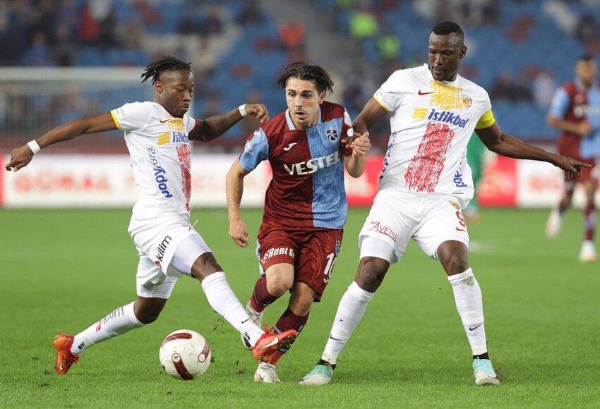 Avcı'yı da vururlar! Trabzonspor 5 maç sonra kaybetti Avcı'yı da vururlar! Trabzonspor 5 maç sonra kaybetti