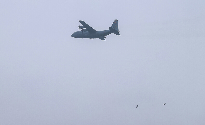 Saros'ta SAS komandolarından nefes kesen tatbikat! O anlar saniye saniye kamerada Saros'ta SAS komandolarından nefes kesen tatbikat! O anlar saniye saniye kamerada