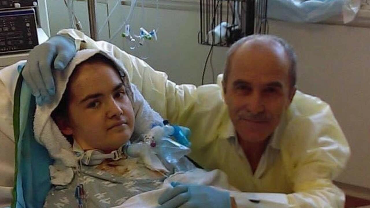 Yeşim Çetir Kimdir? Her şey terleme şikayetiyle başladı, 4,5 yıl yoğun bakımda kaldı YEŞİM ÇETİR KİMDİR? Her şey terleme şikayetiyle başladı, 4,5 yıl yoğun bakımda kaldı - 1. Resim