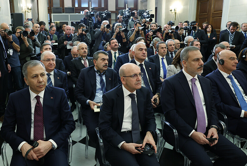 Yunan basını Erdoğan'ın ziyaretinden memnun 'Yeni bir başlangıç' Yunan basını Erdoğan'ın ziyaretinden memnun 'Yeni bir başlangıç'