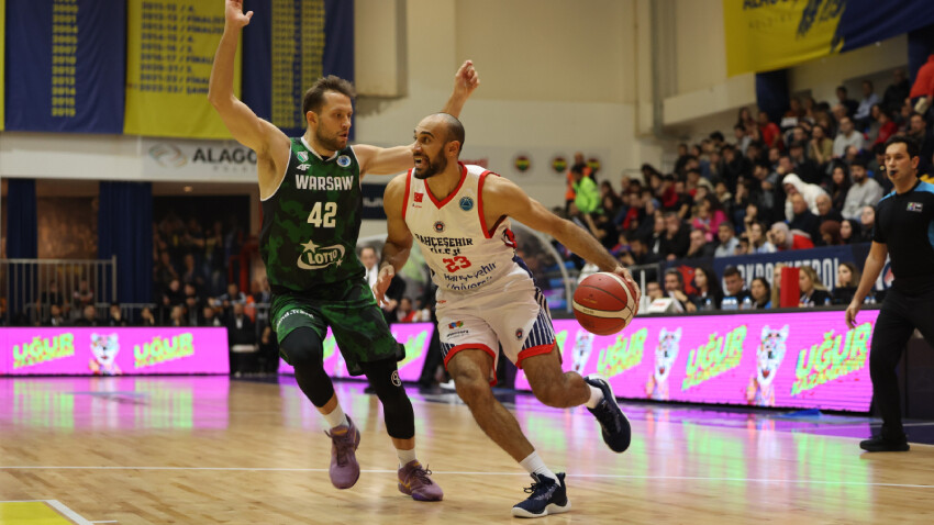 Begüm Yücel Türk basketbol tarihindeki ilk kadın başkan oldu Begüm Yücel Türk basketbol tarihindeki ilk kadın başkan oldu