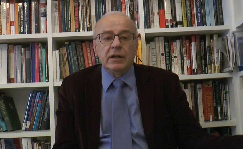 Avusturyalı profesör Batı'nın iki yüzlülüğünü ifşa etti: İsrail'in nükleer silahlarına göz yumuyor Avusturyalı profesör Batı'nın iki yüzlülüğünü ifşa etti: İsrail'in nükleer silahlarına göz yumuyor