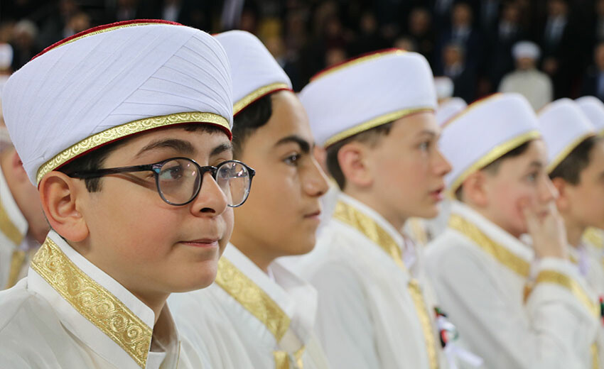 Diyanet İşleri Başkanı Erbaş: İnsanları karanlıklardan aydınlığa çıkarma vasıtasıdır Kur'an-ı Kerim Diyanet İşleri Başkanı Erbaş: İnsanları karanlıklardan aydınlığa çıkarma vasıtasıdır Kur'an-ı Kerim