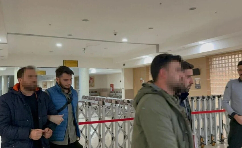 Oktay Derelioğlu ve eşinin Kadıköy’de karıştığı kavgada yeni görüntü: Milli futbolcunun darp iddiası boşa çıktı Oktay Derelioğlu ve eşinin Kadıköy’de karıştığı kavgada yeni görüntü: Milli futbolcunun darp iddiası boşa çıktı