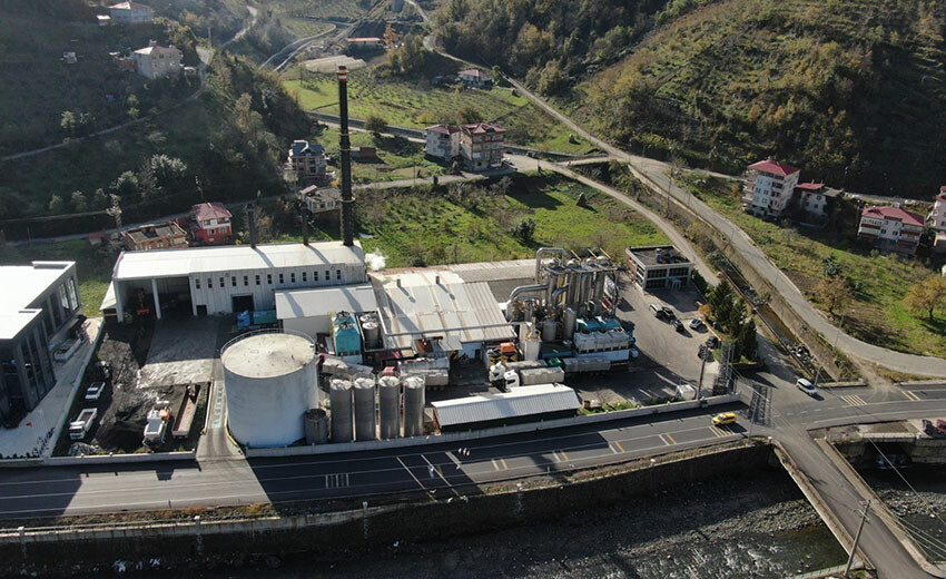 Hamsi kokan ilçede yöre sakinleri canından bezdi! Çamaşırları bile balık kokusundan nasibini aldı