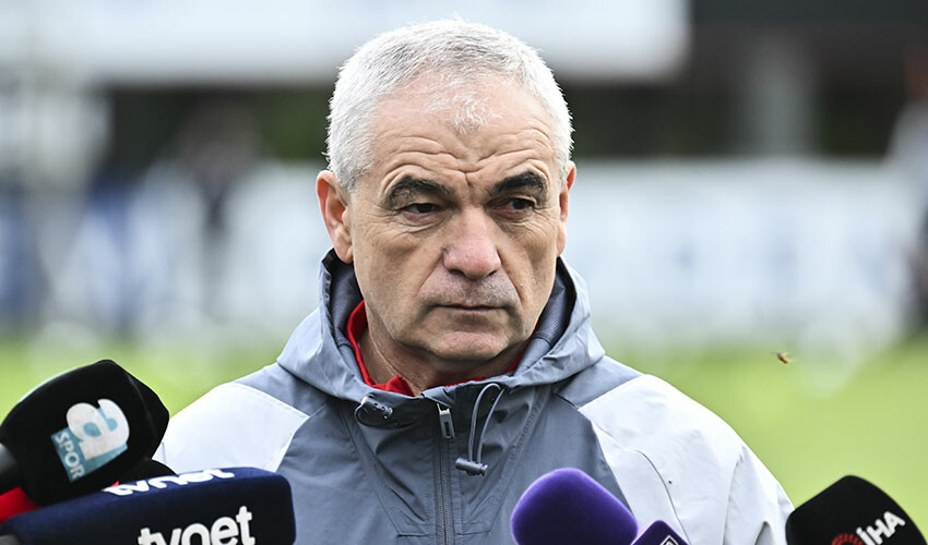 Derbi öncesi kızdıracak açıklama! Rıza Çalımbay'dan Burak Yılmaz'a suçlama