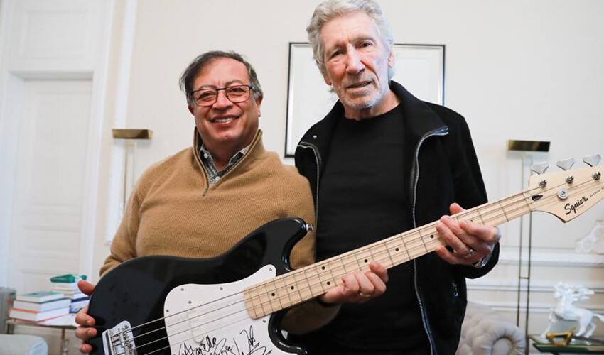 Pink Floyd’un solisti Roger Waters, Kolombiya Cumhurbaşkanı ile Filistin bayrağı açtı