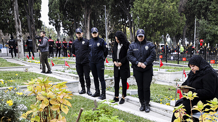 Beşiktaş'taki terör saldırısının şehitleri unutulmadı: 7'nci yılında anma töreni Beşiktaş'taki terör saldırısının şehitleri unutulmadı: 7'nci yılında anma töreni