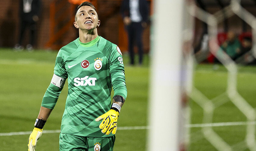 Muslera'yı cezalı duruma düşüren Fenerbahçe sözleri ortaya çıktı! Muslera'yı cezalı duruma düşüren Fenerbahçe sözleri ortaya çıktı!
