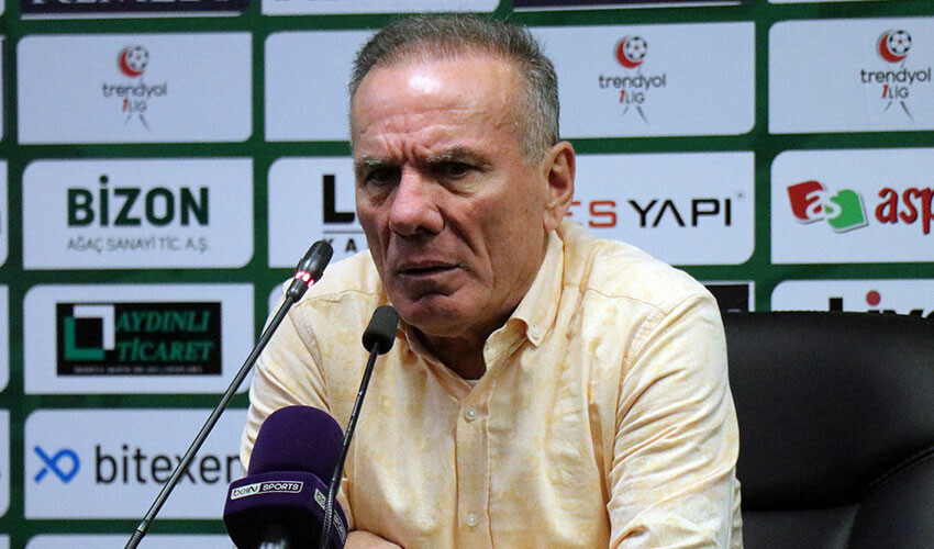 Süper Lig'den geldikleri seviye şaşırttı! Giresunspor Teknik Direktörü canlı yayında ağlayarak yardım istedi Süper Lig'den geldikleri seviye şaşırttı! Giresunspor Teknik Direktörü canlı yayında ağlayarak yardım istedi