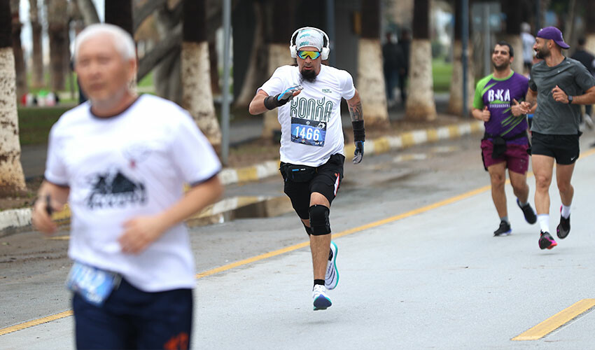5. Uluslararası Mersin Maratonu'nda parkur rekoru kırıldı! 5. Uluslararası Mersin Maratonu'nda parkur rekoru kırıldı!