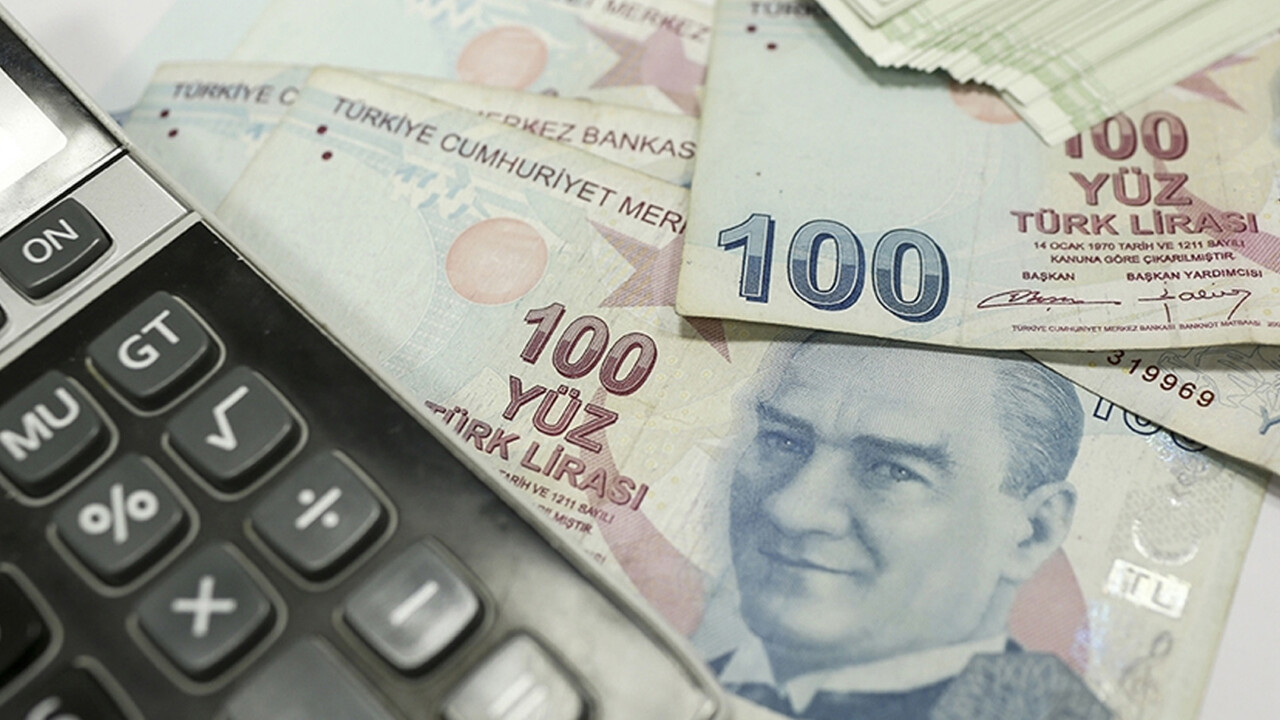 Kritik toplantı öncesi asgari ücretle ilgili dikkat çeken rakam! Canlı yayında açıkladı, 'Dolar bazında rekor bekliyorum' Kritik toplantı öncesi asgari ücretle ilgili dikkat çeken rakam! Canlı yayında açıkladı, 'Dolar bazında rekor bekliyorum'