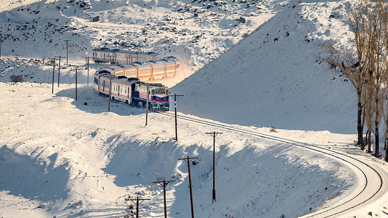 Seyahat tutkunlarının gözdesi yola çıktı! Turistik Doğu Ekspresi seferlerine başladı