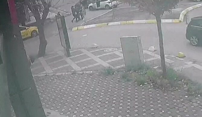 Eski futbolcu Derelioğlu'nu darp eden kardeşler için istenen ceza belli oldu Eski futbolcu Derelioğlu'nu darp eden kardeşler için istenen ceza belli oldu