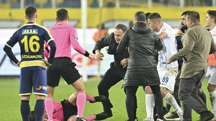 Erman Toroğlu canlı yayında ateş püskürdü! 'Tutuklayıp cezaevine atsınlar, defolun gidin' Erman Toroğlu canlı yayında ateş püskürdü! 'Tutuklayıp cezaevine atsınlar, defolun gidin'