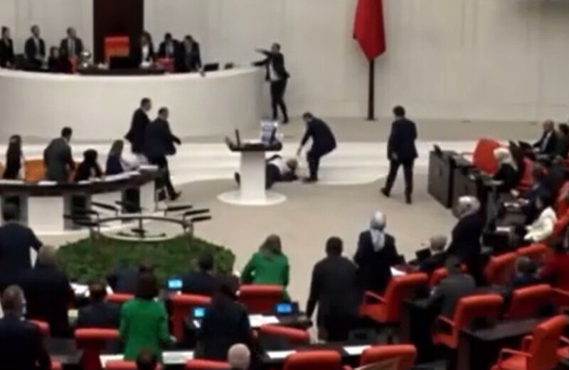 Hasan Bitmez kimdir, kaç yaşında? Saadet Partisi milletvekili Hasan Bitmez neden bayıldı, sağlık durumu nasıl? Hasan Bitmez kimdir, kaç yaşında? Saadet Partisi milletvekili Hasan Bitmez neden bayıldı, sağlık durumu nasıl?