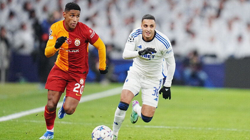 Galatasaray UEFA Avrupa Ligi'nde! Kopenhag'a 1-0 mağlup olan Cim Bom, Devler Ligi'ne veda etti Galatasaray UEFA Avrupa Ligi'nde! Kopenhag'a 1-0 mağlup olan Cim Bom, Devler Ligi'ne veda etti