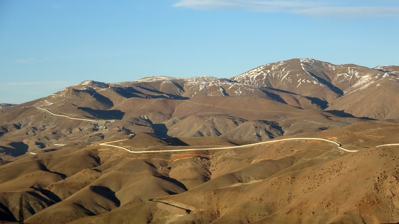 Sınır birlikleri Türkiye'nin İran sınırında kuş uçurtmuyor! Van-İran hattına 295 kilometrelik güvenlik duvarı