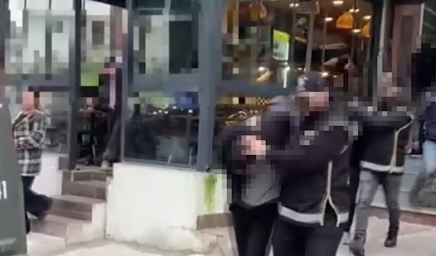 Sosyal medya fenomeni Ece Ronay gözaltına alındı Sosyal medya fenomeni Ece Ronay gözaltına alındı