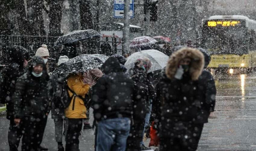 İstanbul’a kar ve sağanak uyarısı! Prof. Dr. Orhan Şen saat verip uyardı, işten çıkar çıkmaz evinize koşun İstanbul’a kar ve sağanak uyarısı! Prof. Dr. Orhan Şen saat verip uyardı, işten çıkar çıkmaz evinize koşun