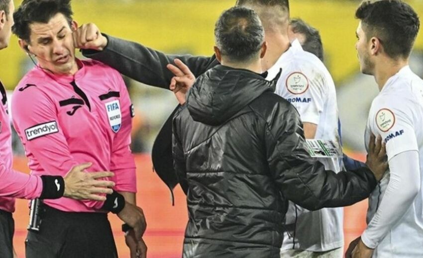 Süper Lig hakemleri maça çıkacak mı? TFF ile görüşme sonrası hakemlerin kararı nedir? Süper Lig hakemleri maça çıkacak mı? TFF ile görüşme sonrası hakemlerin kararı nedir?