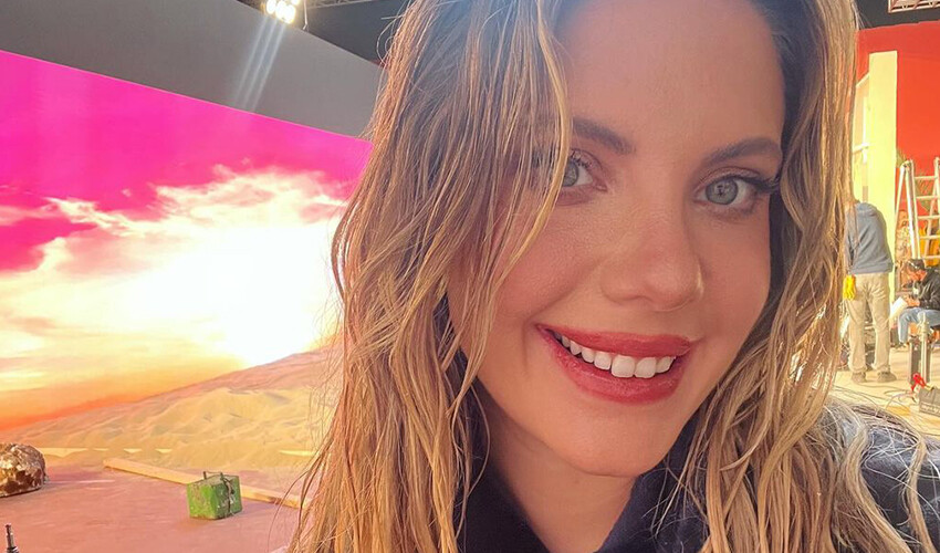 Anne olmak için gün sayan Eda Ece sürprizini paylaştı Anne olmak için gün sayan Eda Ece sürprizini paylaştı