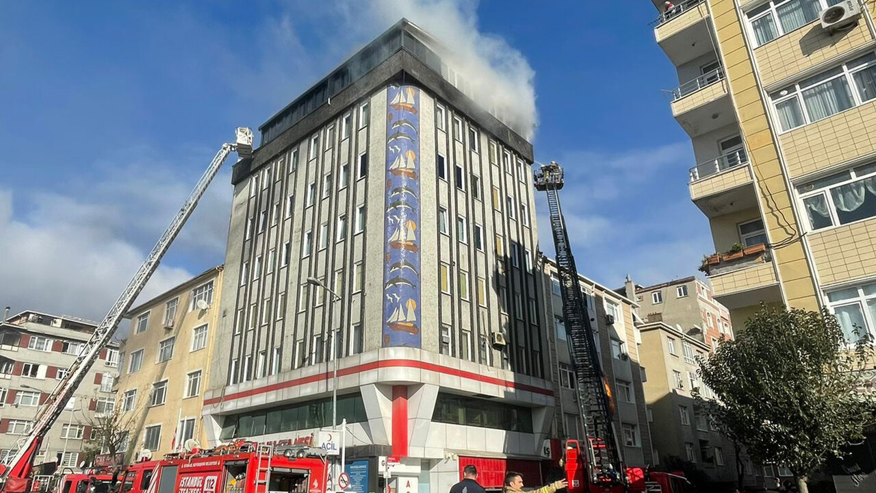 İstanbul Güngören&#039;de korkutan hastane yangını