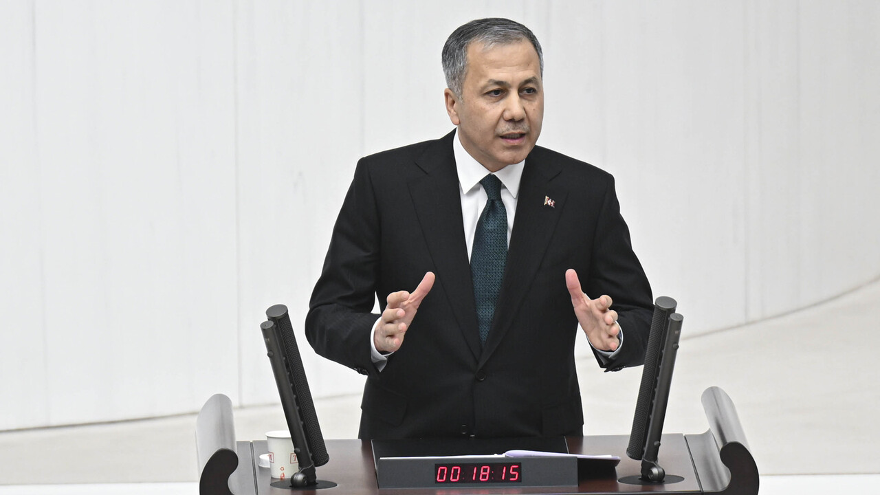 Bakan Yerlikaya: Zehir tacirlerine hayatı zehredeceğiz