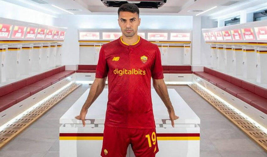 Mourinho kabul etti! Roma'da şans bulamayan Zeki Çelik, Süper Lig devine geliyor Mourinho kabul etti! Roma'da şans bulamayan Zeki Çelik, Süper Lig devine geliyor