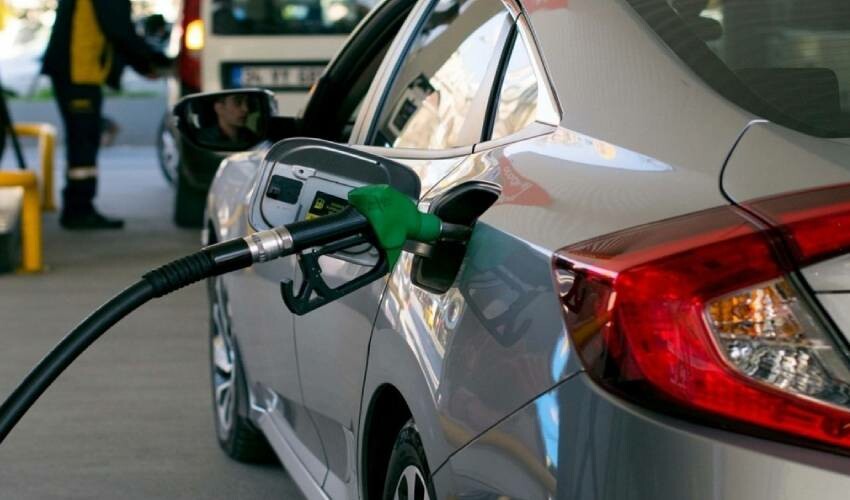 Araç sahipleri bu haberle kontak kapatacak! Benzine dev zam yolda, o tarihten önce depoları fulleyin (19 Aralık 2023 benzin-motorin-LPG fiyatları) Araç sahipleri bu haberle kontak kapatacak! Benzine dev zam yolda, o tarihten önce depoları fulleyin (19 Aralık 2023 benzin-motorin-LPG fiyatları)