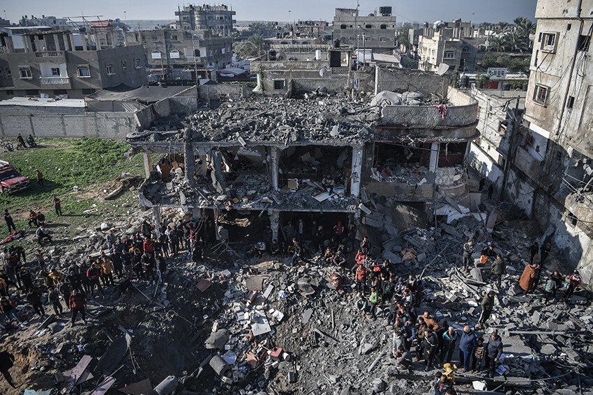 İsrail bombaları yine Cibaliya Mülteci Kampı'nı vurdu! Gazze'de can kaybı 20 bine yaklaştı İsrail bombaları yine Cibaliya Mülteci Kampı'nı vurdu! Gazze'de can kaybı 20 bine yaklaştı