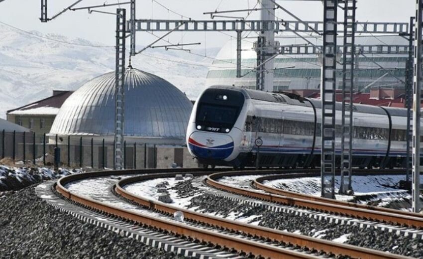 İstanbul - Ankara süper hızlı tren kaç dakika sürüyor? Süper hızlı tren Ankara- İstanbul arası kaç saat sürer?