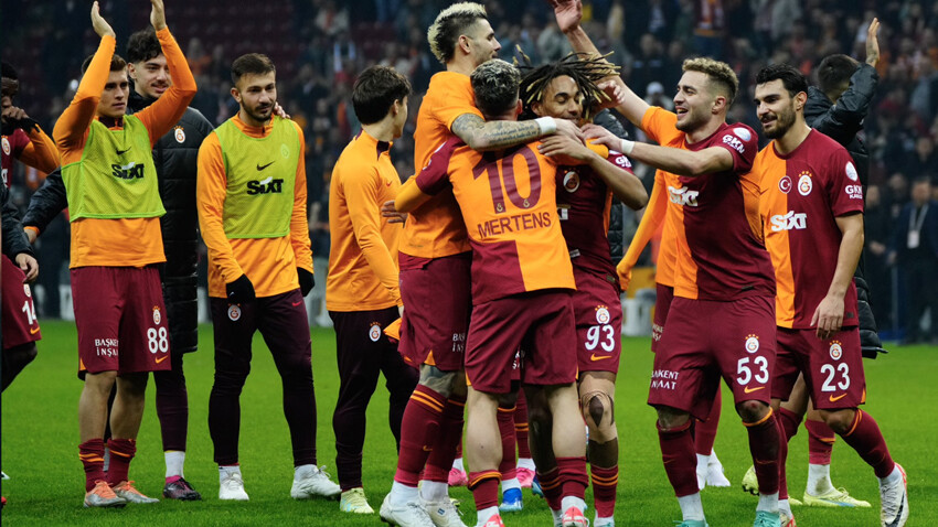 Okan Buruk'dan Fenerbahçe derbisi yorumu ve Mauro Icardi sözleri