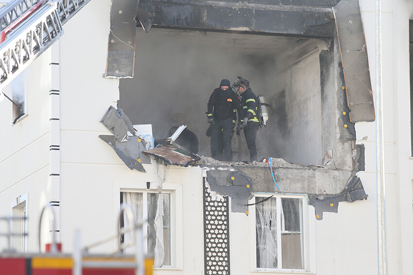 Kars'ta önce patlama sonra yangın: Yaralılar var