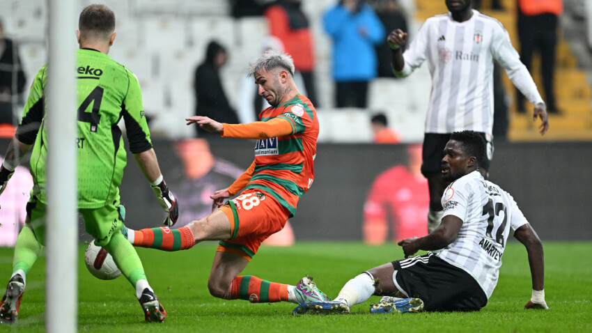 Alanyaspor'dan ilk deplasman zaferi! Beşiktaş: 1 - Daniel Amartey: 3