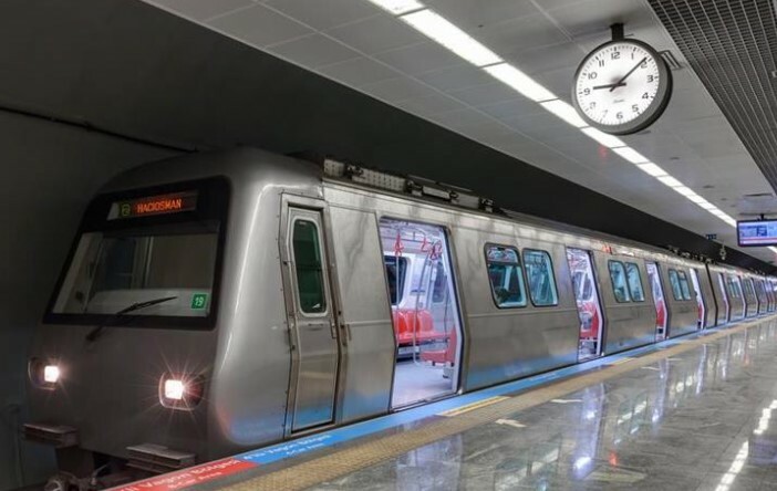 Metro Ankara son sefer saati, kullanılan istasyona göre değişiklik gösteriyor