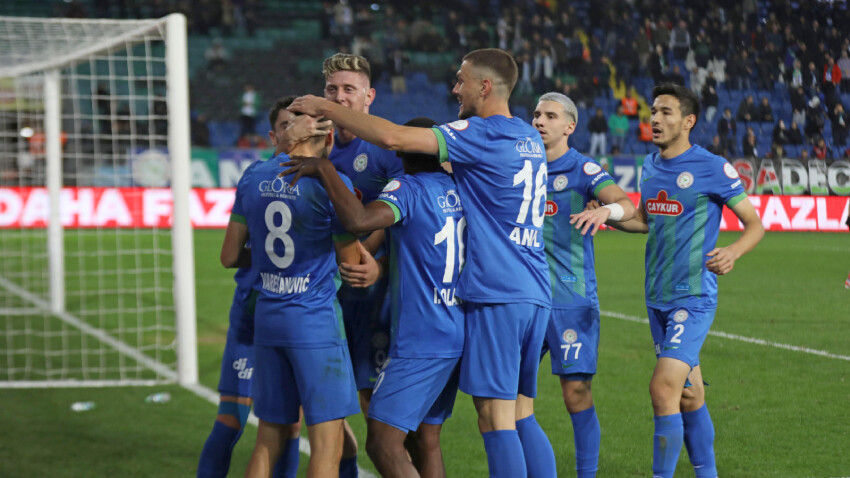 Çaykur Rizespor bu hafta çok farklı! Pendikspor'a 41 dakikada 5 gol