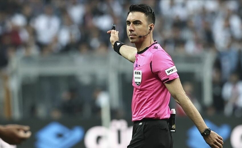 SON DAKİKA | Fenerbahçe-Galatasaray maçı hakemi kim? Derbi mücadelesi hakemi kim oldu? SON DAKİKA | Fenerbahçe-Galatasaray maçı hakemi kim? Derbi mücadelesi hakemi kim oldu?