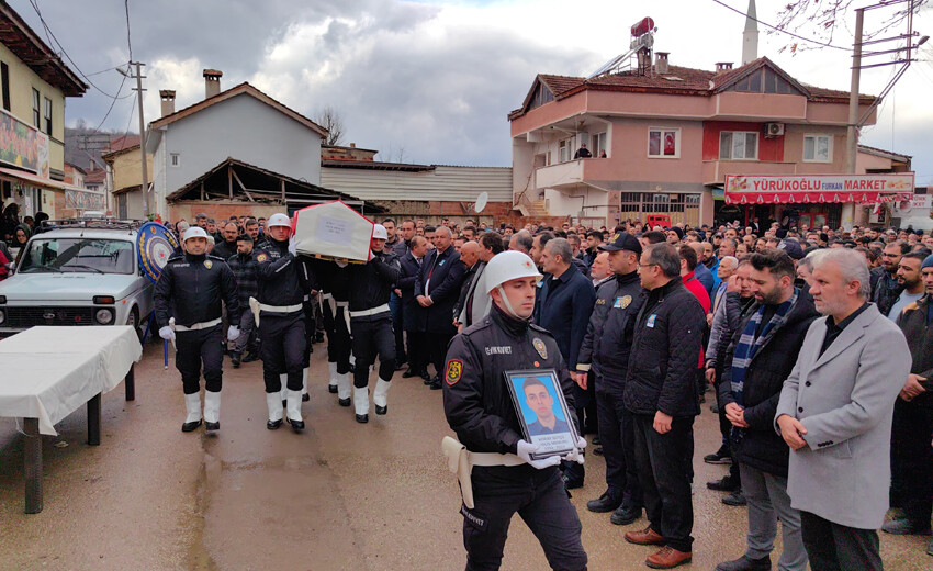 Cumhurbaşkanlığında görev yapan koruma polisi 31 yaşında kansere yenik düştü