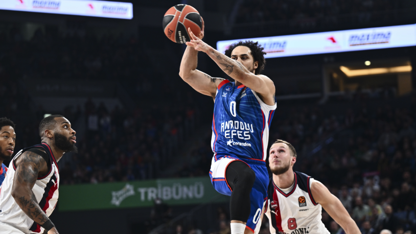 Anadolu Efes evinde Baskonia'ya kaybetti! Shane Larkin'den buruk sevinç Anadolu Efes evinde Baskonia'ya kaybetti! Shane Larkin'den buruk sevinç