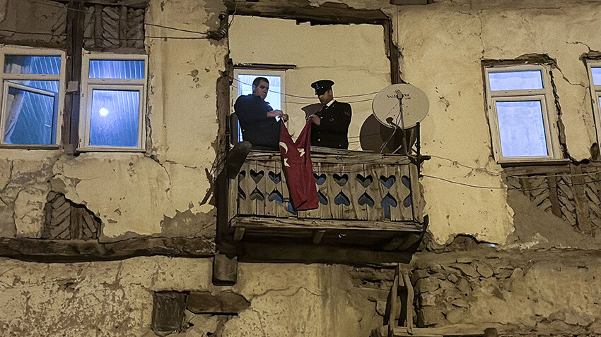 Bakanlık harekete geçti! Şehit Yasin Karaca'nın babaevini yeniden inşa edilecek