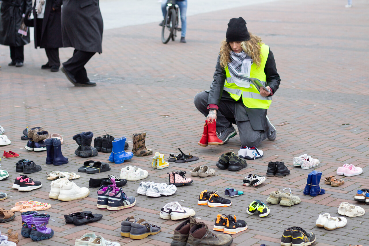 8 bin çocuk ayakkabısıyla Gazze anması! 'Yeter artık, işgali durdurun' 8 bin çocuk ayakkabısıyla Gazze anması! 'Yeter artık, işgali durdurun'