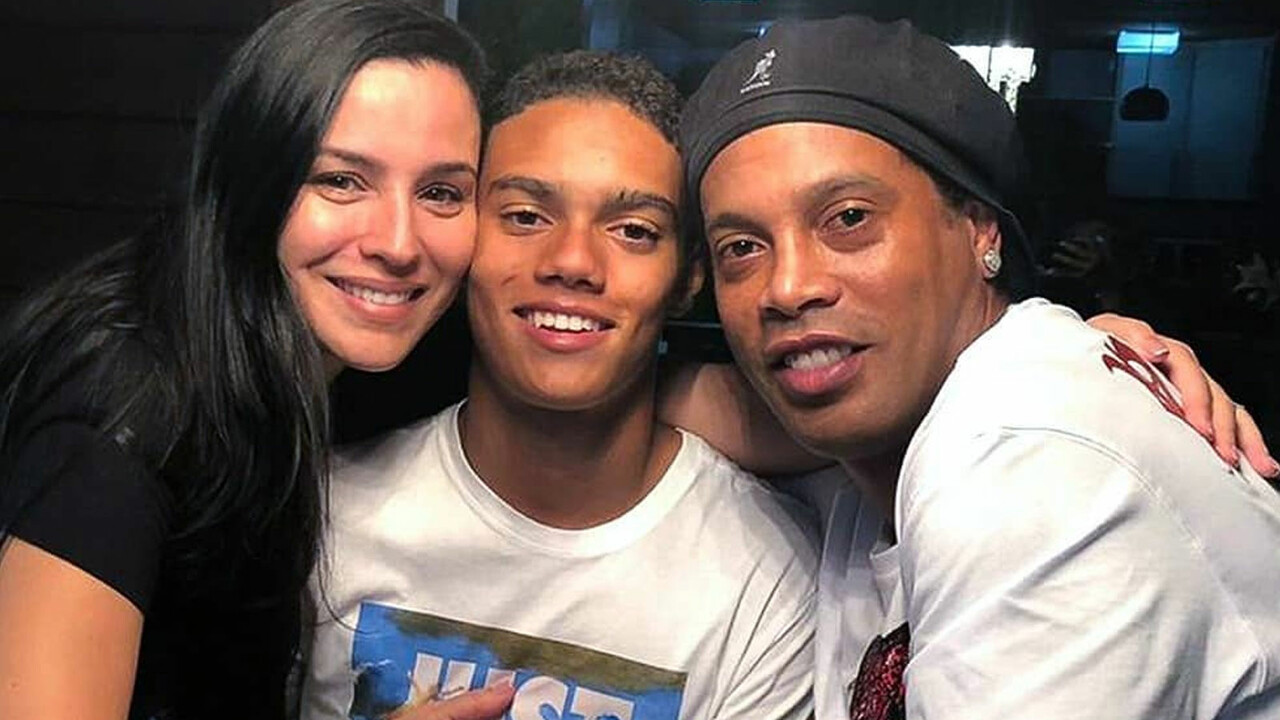 Babaya niyet evlada kısmet! Ronaldinho&#039;nun futbolcu oğlu Süper Lig yolcusu