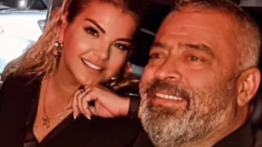 Eşinin ölümüyle kahrolmuştu… Şarkıcı Elif Karlı kızını evlendirdi, gelin buketindeki detay duygulandırdı Eşinin ölümüyle kahrolmuştu… Şarkıcı Elif Karlı kızını evlendirdi, gelin buketindeki detay duygulandırdı