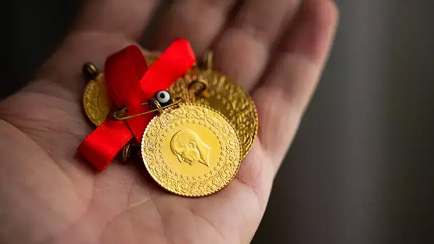 Gram altın yatırımcısına yılın son ikazı! İslam Memiş "Elinizdekini çoğaltın" diyerek yeni rekoru açıkladı Gram altın yatırımcısına yılın son ikazı! İslam Memiş "Elinizdekini çoğaltın" diyerek yeni rekoru açıkladı