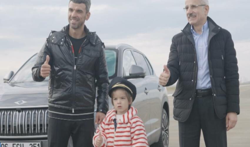 Bakan Uraloğlu TOGG ile test etti! Yarın açılışını Cumhurbaşkanı Erdoğan yapacak Bakan Uraloğlu TOGG ile test etti! Yarın açılışını Cumhurbaşkanı Erdoğan yapacak