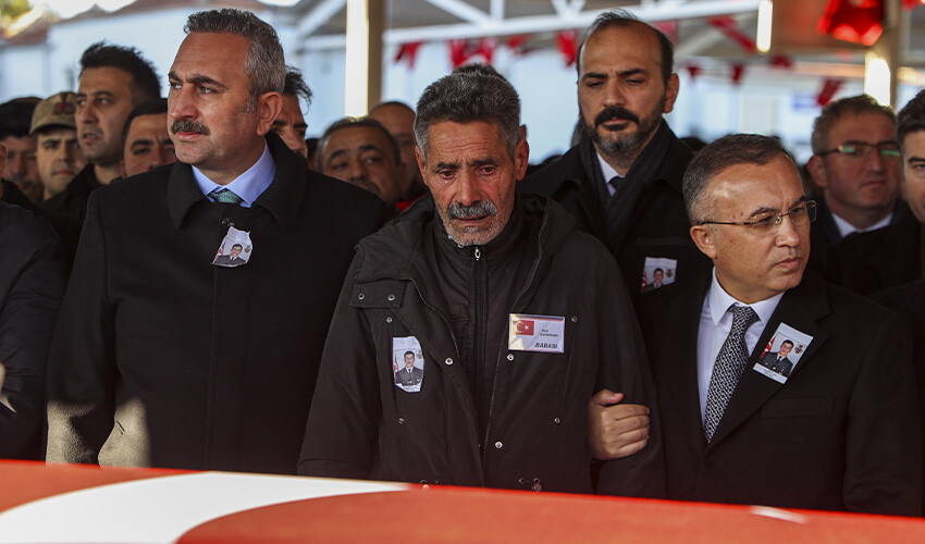 Türkiye şehitlerini uğurluyor... Kahramanlara son veda!