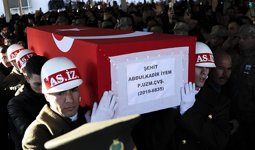 Türkiye şehitlerini uğurluyor... Kahramanlara son veda!