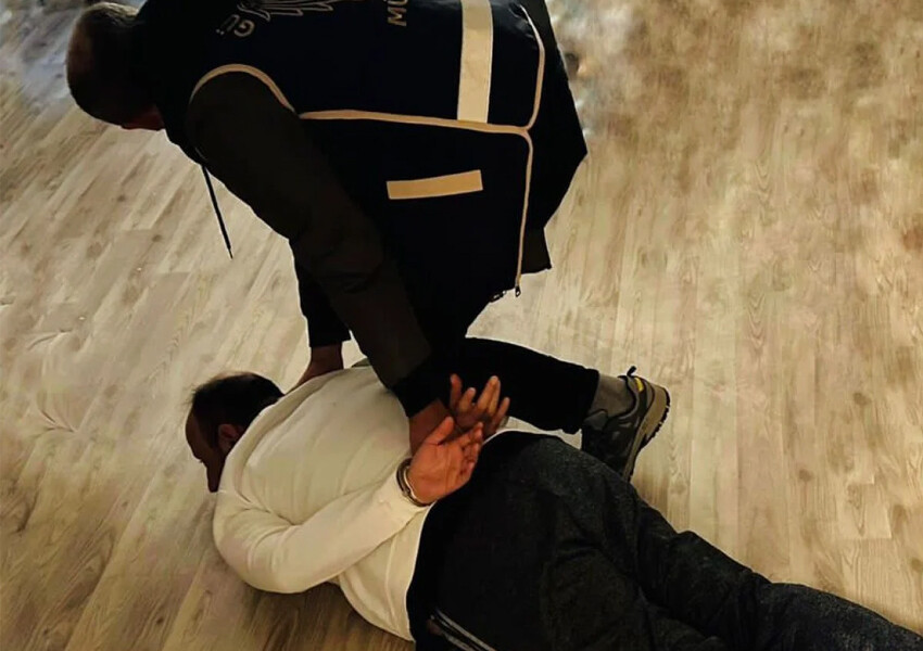 Ekşi Sözlük’te şehitlere ve Türk ordusuna hakaret eden kişi yakalandı! Bakan Yerlikaya "Gereği yapıldı" diyerek duyurdu Ekşi Sözlük’te şehitlere ve Türk ordusuna hakaret eden kişi yakalandı! Bakan Yerlikaya "Gereği yapıldı" diyerek duyurdu